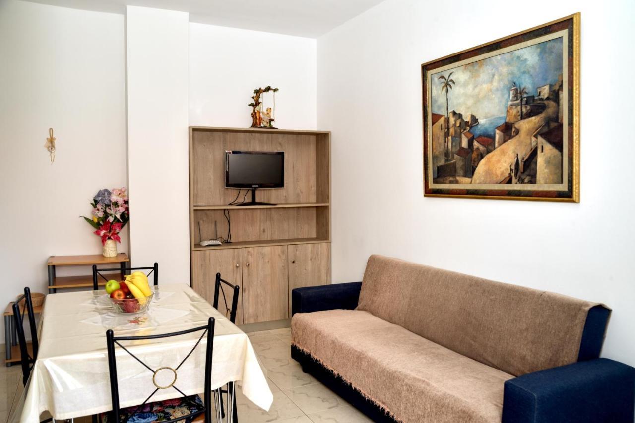 Antonios Apartments Archangelos  Buitenkant foto