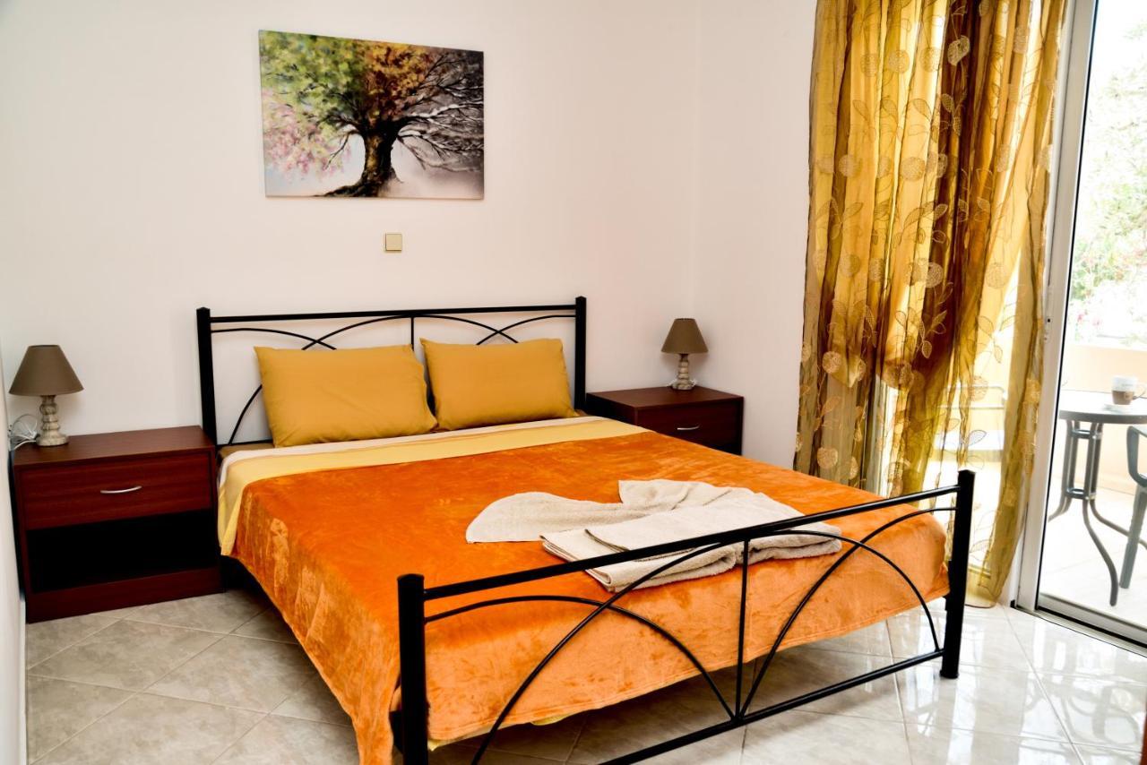 Antonios Apartments Archangelos  Buitenkant foto
